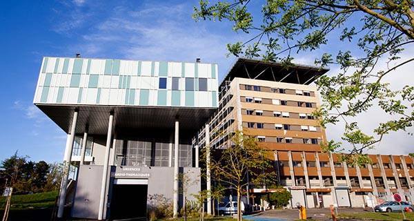 Hôpital Haut-Lévêque à Pessac